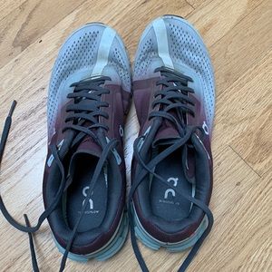 On Cloudflow in Mulberry/Mineral. Used, but still wearable!